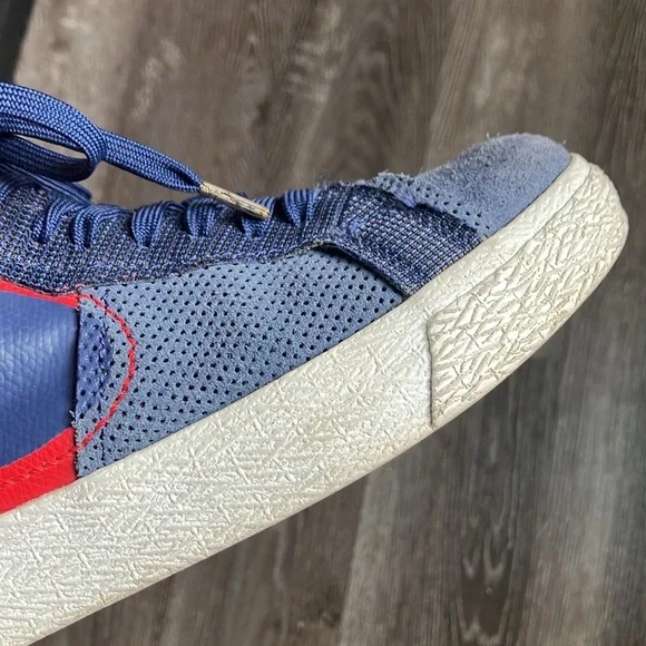 Nike - Picture 13 of 16